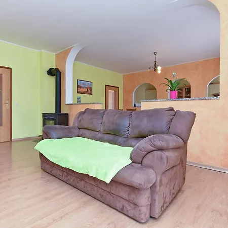 Ivana 1664 Apartment *