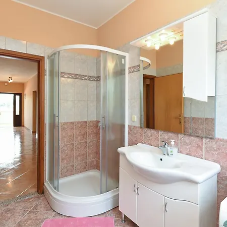 Ivana 1664 Apartment *